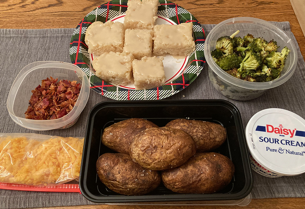 Perfect Potluck  a free online tool for coordinating meals for groups