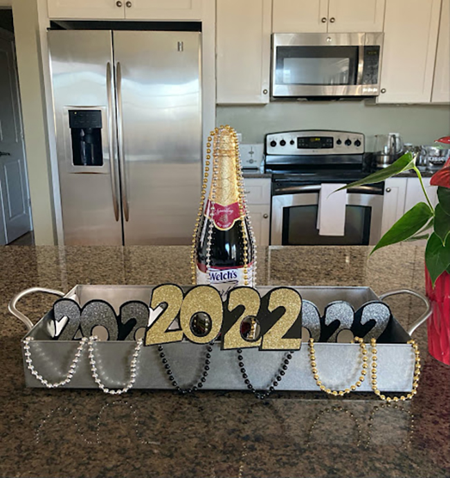 Ideas for Helping Friends Celebrate the New Year
